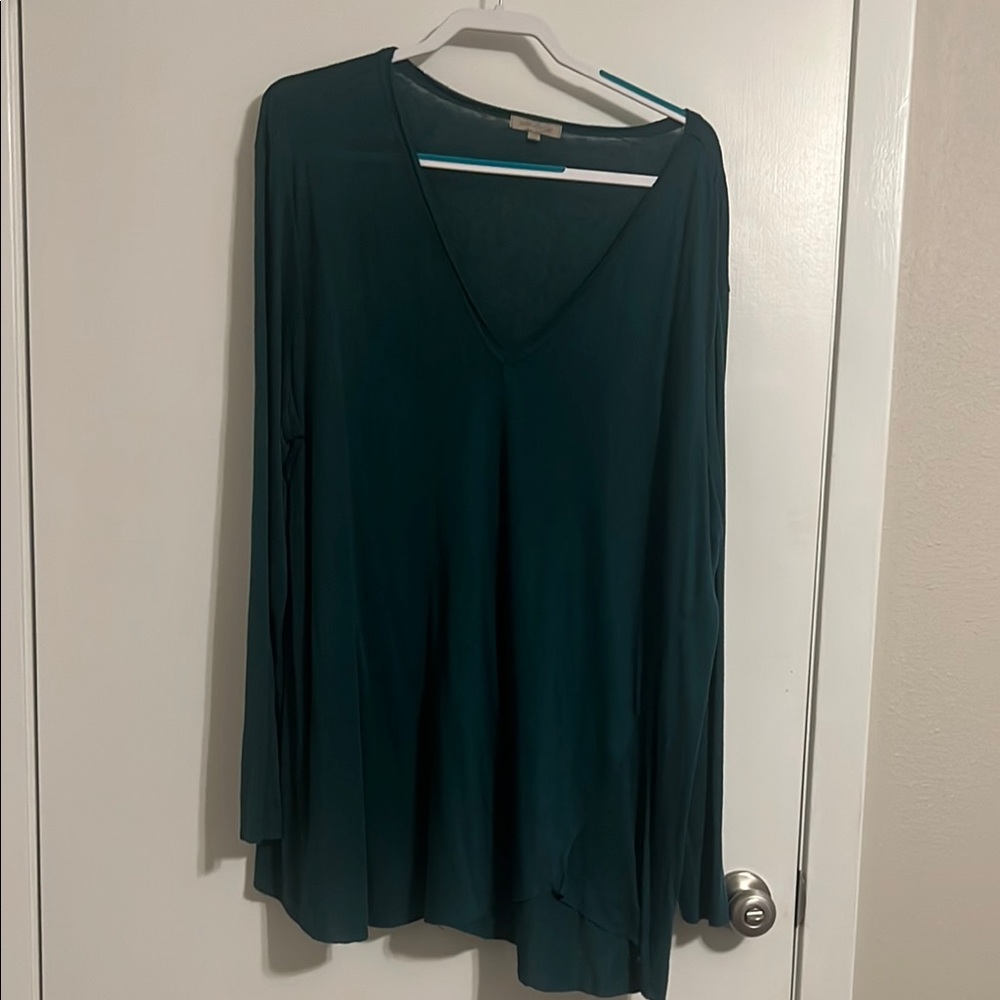 Green Long Sleeve Relaxed Tunic Top
